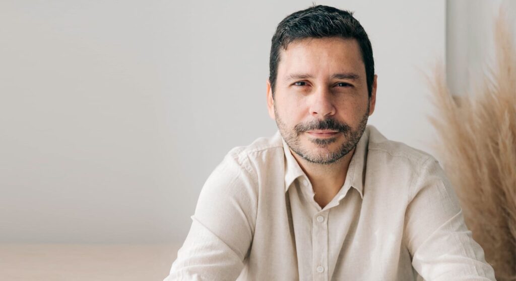 Psicanalista Carlos Righetti atendimento online